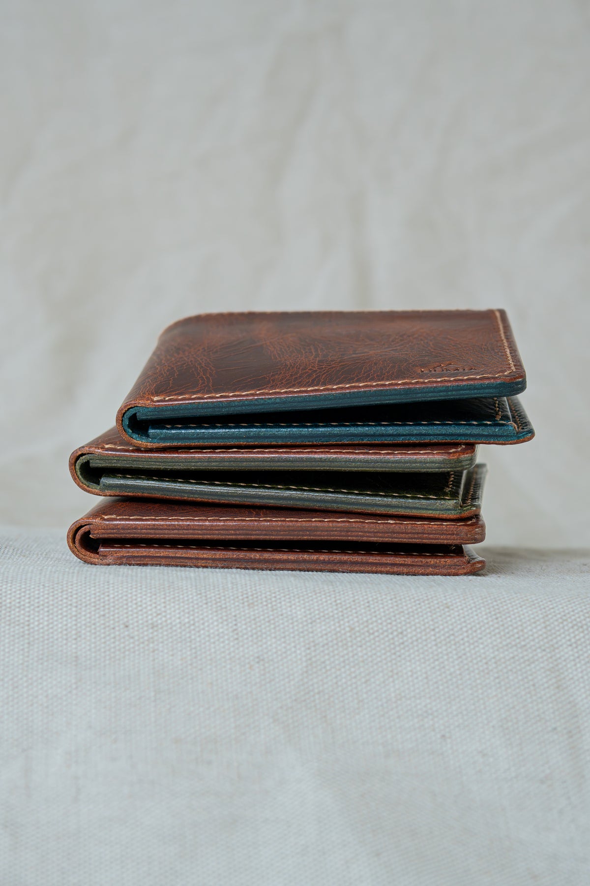 Portefeuille Vignemale en cuir, plusieurs colories